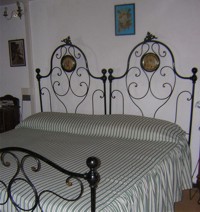 Albergo del Leone - Iron bed